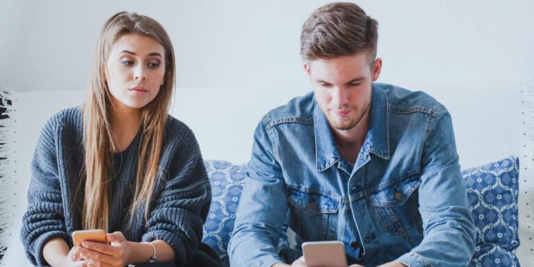 Monitor your husband's cellphone