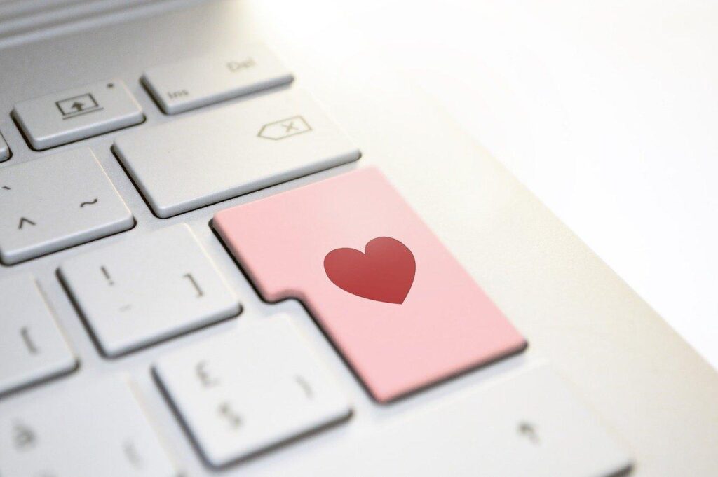 Safety Precautions To Take When Using An Online Dating Application
