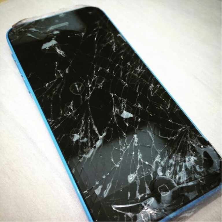 3 Ways Of Preventing Your Phone’s Screen From Scratching