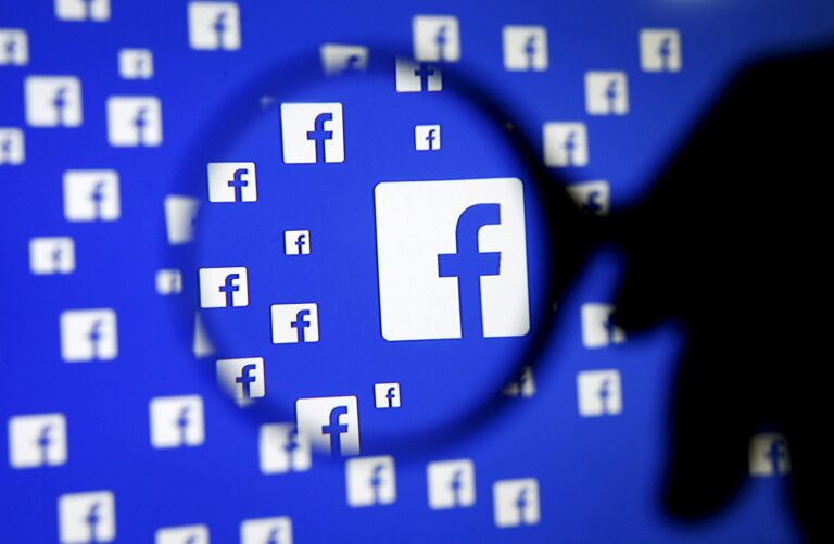 How to find someone on Facebook using their photo 