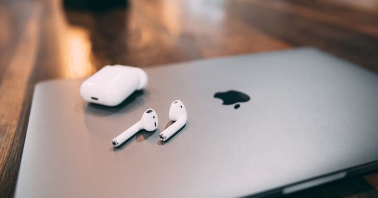 How To Skip Songs With Airpods
