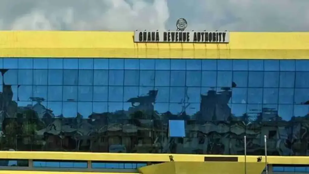 GRA Clarifies Tax Obligations for Ghanaians Earning Abroad – Details and Criteria